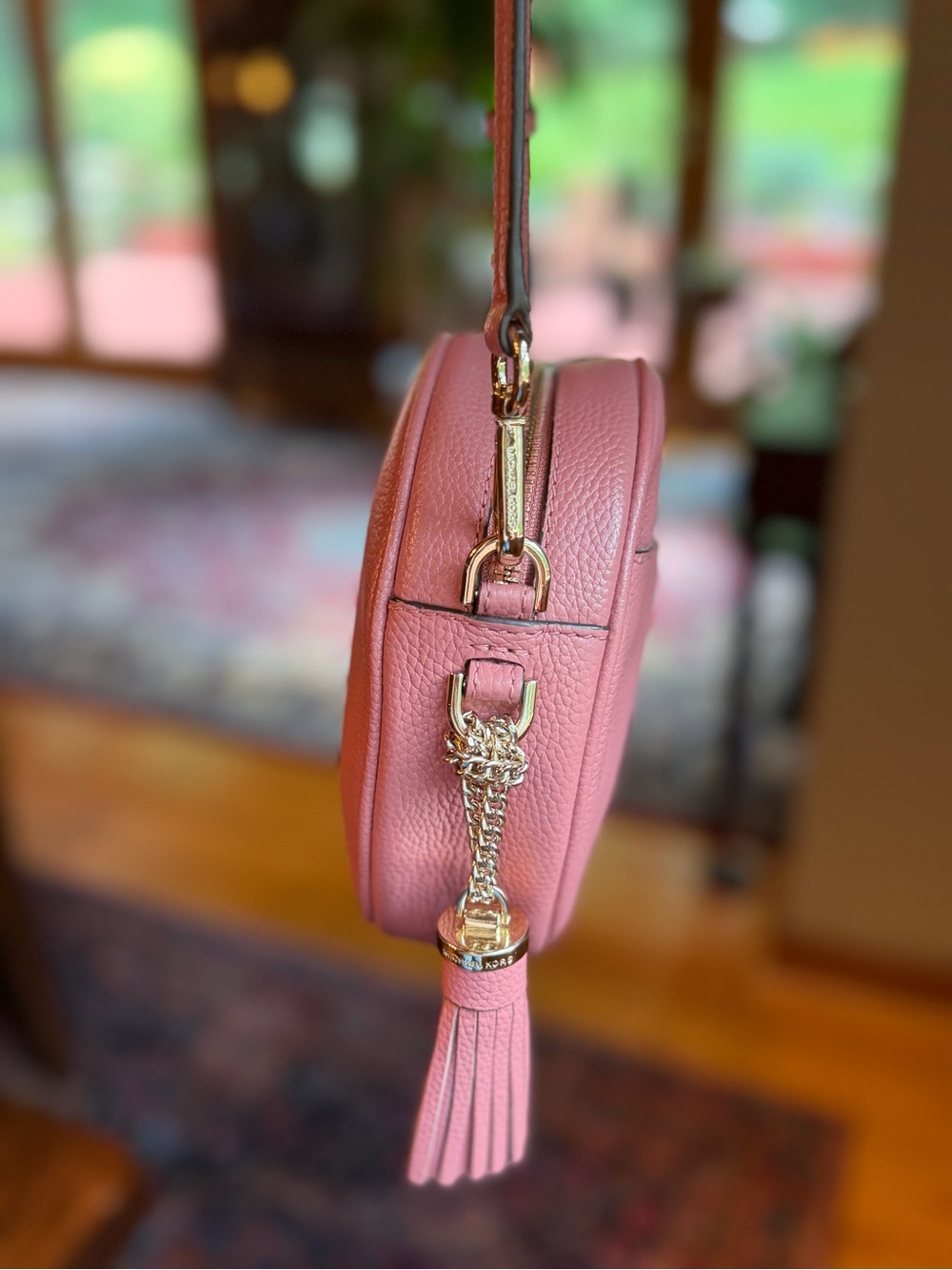 Michael Kors Pink Pebbled Leather Round Canteen Crossbody Bag- Like New! - Picture 4 of 12
